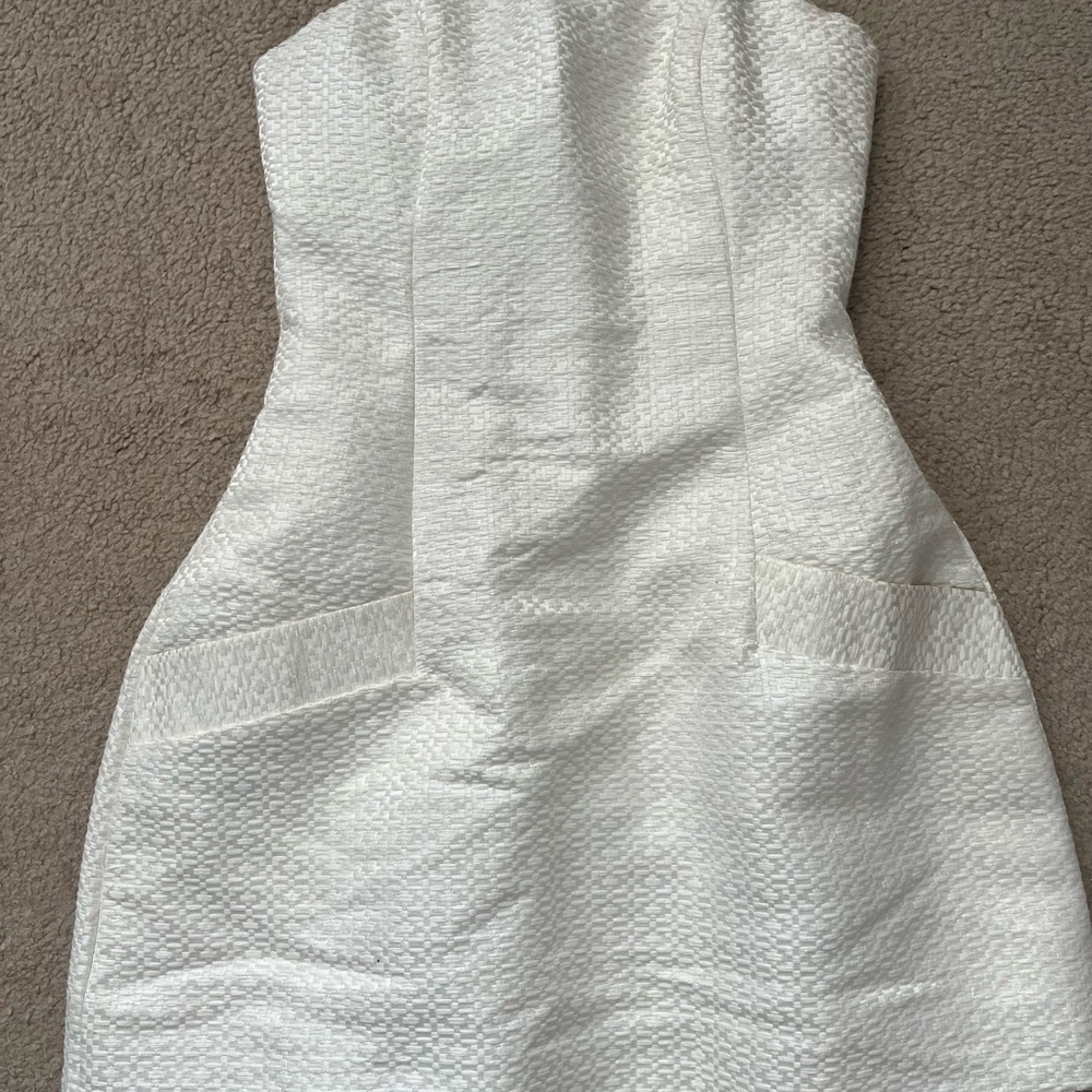 Club Monaco White Textured Strapless Structure Mini Dress